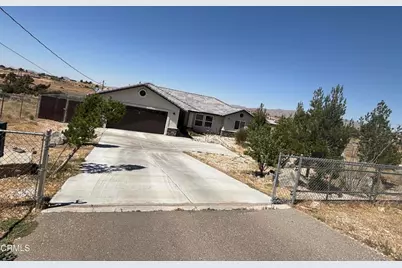 22422 Roundup Way, Apple Valley, CA 92308 - Photo 4