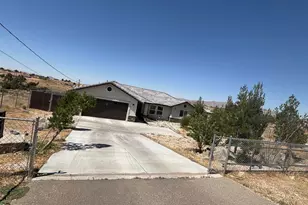 22422 Roundup Way, Apple Valley, CA 92308 - Photo 4