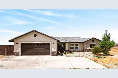 22422 Roundup Way, Apple Valley, CA 92308 - Photo 1