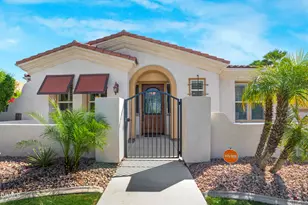 2250 N Hermosa Dr, Palm Springs, CA 92264 - Photo 1