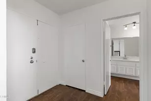 355 S Los Robles Ave, Pasadena, CA 91101 - Photo 2