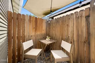 1677 N Sierra Bonita Ave, Pasadena, CA 91104 - Photo 26
