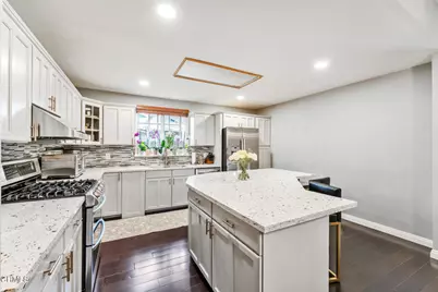 3136 Frances Avenue, La Crescenta, CA 91214 - Photo 8