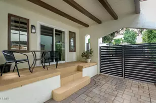 1014 N Marengo Ave, Pasadena, CA 91103 - Photo 24