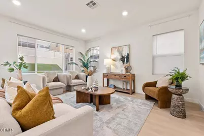 23744 Orange Blossom Drive, Santa Clarita, CA  - Photo 4