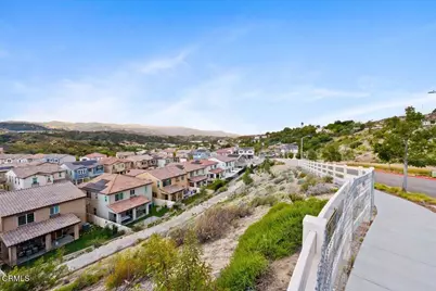 23744 Orange Blossom Drive, Santa Clarita, CA  - Photo 42
