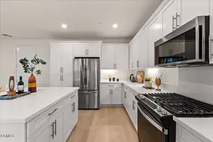 23744 Orange Blossom Dr, Santa Clarita, CA - Photo 14