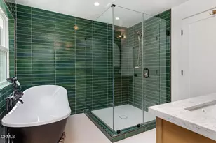 1475 N Bundy Dr, Los Angeles, CA 90049 - Photo 28