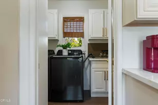 1300 Solita Rd, Pasadena, CA 91103 - Photo 46