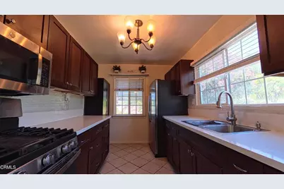855 San Pascual Avenue, Los Angeles, CA 90042 - Photo 14