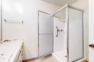 420 S Madison Ave, Pasadena, CA 91101 - Photo 18