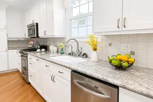1420 N Arroyo Blvd, Pasadena, CA 91103 - Photo 6