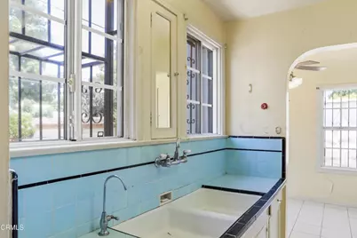 1544 Angelus Avenue, Los Angeles, CA 90026 - Photo 12