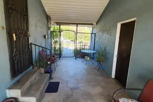 10939 Elinda, Los Angeles, CA 91352 - Photo 24