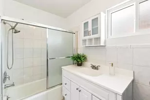 630 E Orange Grove Ave, Burbank, CA 91501 - Photo 20