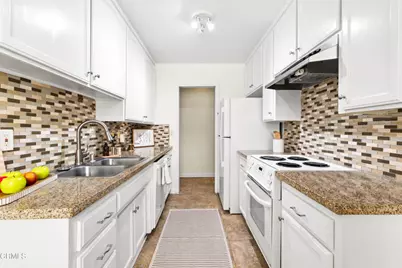 630 E Orange Grove Avenue #A, Burbank, CA 91501 - Photo 12