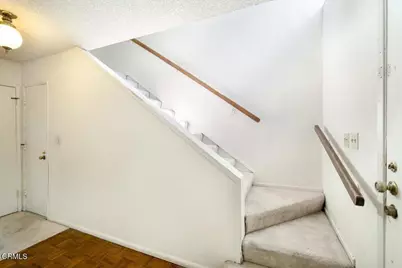 823 N Altadena Drive, Pasadena, CA 91107 - Photo 18
