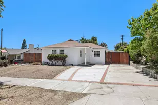 2711 N Lincoln St, Burbank, CA 91504 - Photo 1
