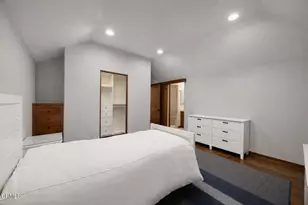1925 Tondolea Ln, La Canada Flintridge, CA 91011 - Photo 38