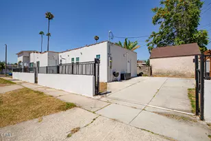 1255 W 85th St, Los Angeles, CA 90044 - Photo 32