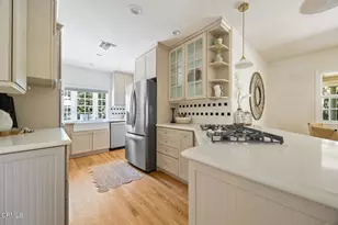 3080 Menlo Dr, Glendale, CA 91208 - Photo 10
