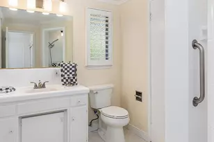 1300 S Marengo Ave, Pasadena, CA 91106 - Photo 26
