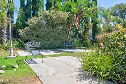 2435 Florencita #105, Montrose, CA 91020 - Photo 40