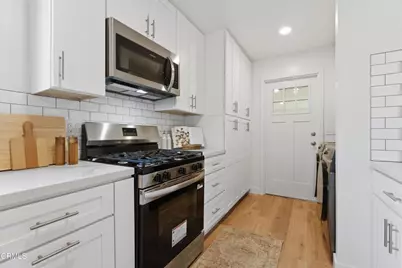 22718 Cantlay Street, Los Angeles, CA 91307 - Photo 10