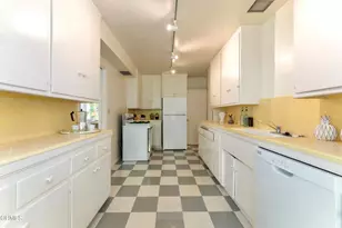 707 S Orange Grove Blvd, Pasadena, CA 91105 - Photo 18
