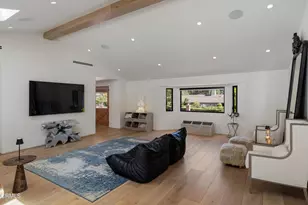 2137 Lyans Dr, La Canada Flintridge, CA 91011 - Photo 8