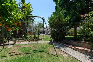 2067 E Woodlyn Rd, Pasadena, CA 91104 - Photo 48