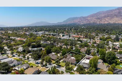 2067 E Woodlyn Road, Pasadena, CA 91104 - Photo 72