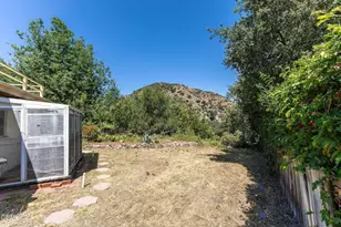 890 Ridgeside Dr, Monrovia, CA 91016 - Photo 24