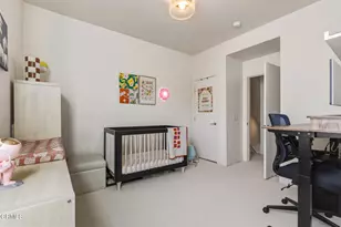 2203 Selig Dr, Los Angeles, CA 90026 - Photo 18