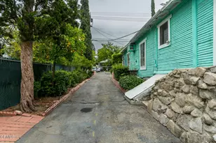 10645 Mt Gleason Ave, Sunland, CA 91040 - Photo 28