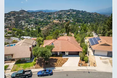 3810 San Augustine Drive, Glendale, CA 91206 - Photo 2