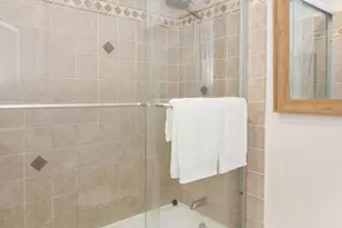 1127 E Del Mar Blvd, Pasadena, CA 91106 - Photo 12
