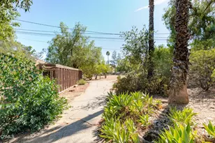 10400 McBroom St, Los Angeles, CA 91040 - Photo 22