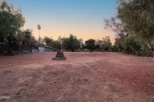 10400 McBroom St, Los Angeles, CA 91040 - Photo 26