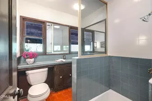 10400 McBroom St, Los Angeles, CA 91040 - Photo 14