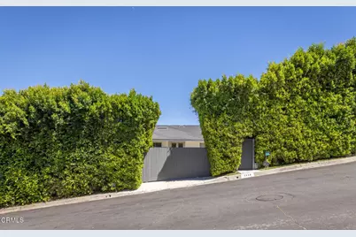 3446 Caribeth Drive, Encino, CA 91436 - Photo 2