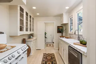 1265 N Holliston Ave, Pasadena, CA 91104 - Photo 12