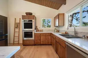 207 Highlawn Pl, Altadena, CA 91001 - Photo 10