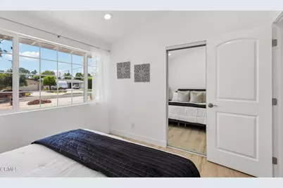 8408 Cozycroft Avenue, Los Angeles, CA 91306 - Photo 28