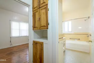3201 W 21st St, Los Angeles, CA 90018 - Photo 20