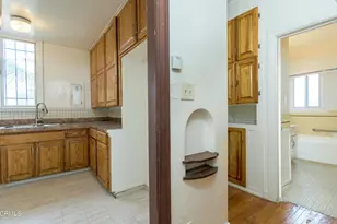 3201 W 21st St, Los Angeles, CA 90018 - Photo 16