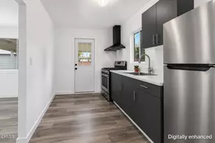 611 A Kimlin Dr, Glendale, CA 91206 - Photo 16