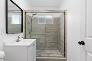 611 A Kimlin Dr, Glendale, CA 91206 - Photo 10