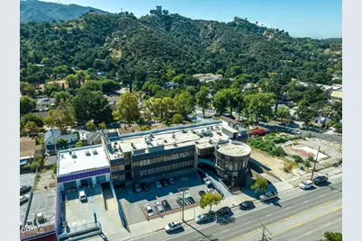 6708 Foothill Boulevard #207, Los Angeles, CA 91042 - Photo 1