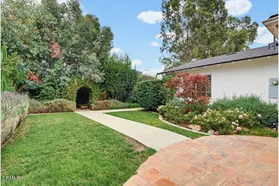 1115 W Briarcroft Road, Claremont, CA 91711 - Photo 52
